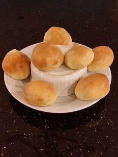 A picture of Soft Fluffy Yeast Rolls.