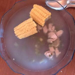 Sopa económica de choclo y pollo para dieta (3 ingredientes)