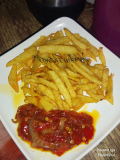 A picture of Fried tumeric chips.