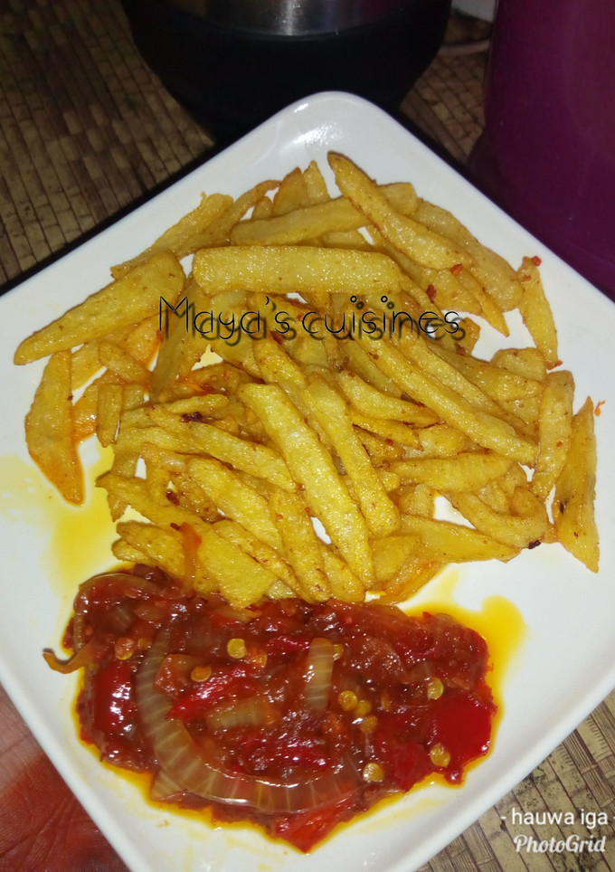 A picture of Fried tumeric chips.