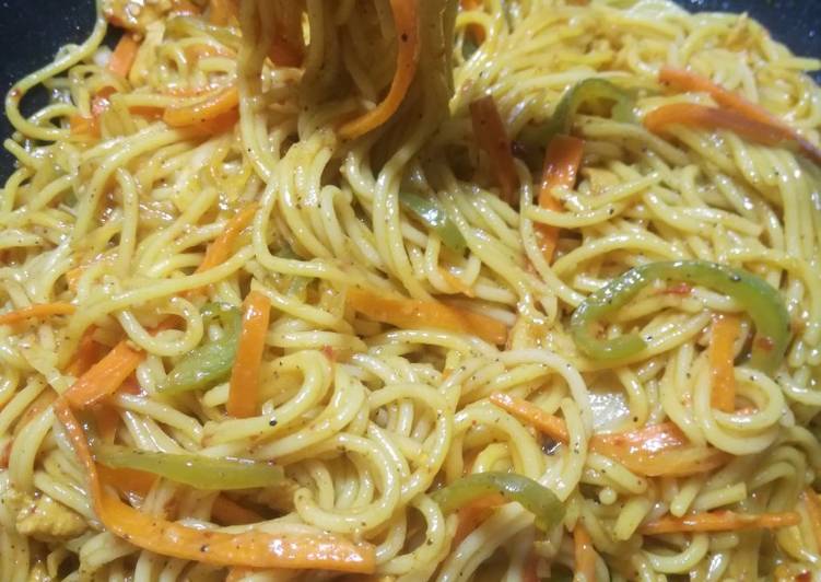Spicy chicken and vegetable spaghetti😊 Spicy chicken and vegetable spaghetti😊