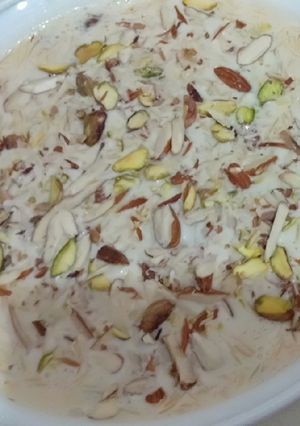 A picture of Sher khurma.