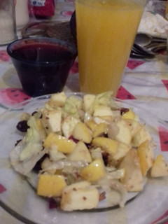 Una foto de Ensalada de frutas con vinagreta de chile güero