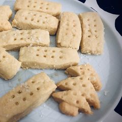 A picture of Quick and easy handmade shortbread ☕️.