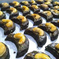 Choco Cashew nuts Cookies রেসিপির প্রধান ছবি