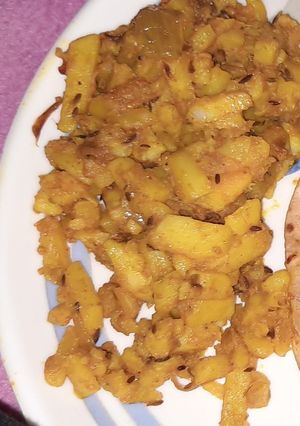 A picture of Aloo ki sabji.