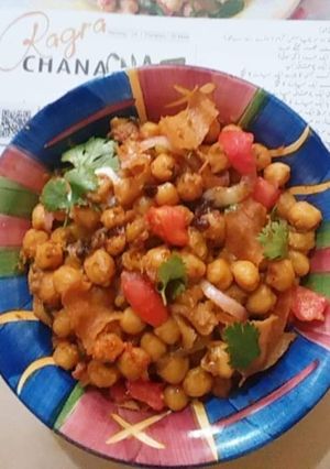 A picture of Chana chat.