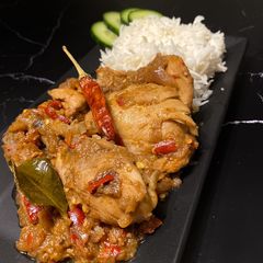 A picture of Nasi lemak.