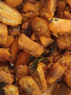 செட்டிநாடு வாழைக்காய் வறுவல்(Chettinadu vaazhaikaai varuval recipe in tamil) செய்முறை முக்கிய புகைப்படம்