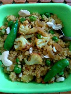 উপমা (upma recipe in bengali) রেসিপির প্রধান ছবি