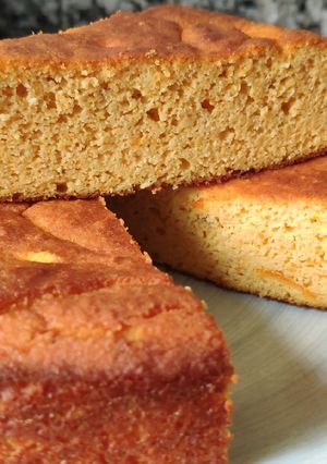 Una foto de Bizcocho de naranja sin gluten, azúcar ni lactosa