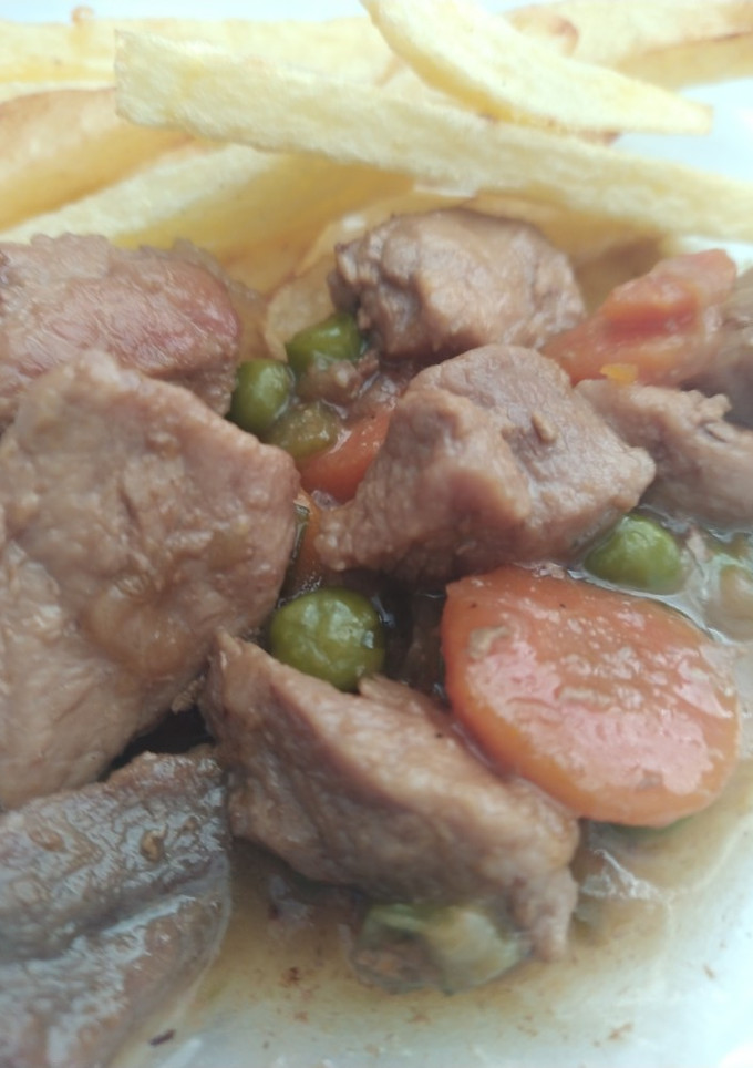 Una foto de Carne en salsa