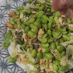 A picture of Edamame salad.