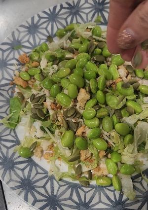 A picture of Edamame salad.