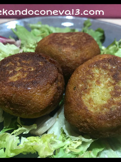 Una foto de Falafel tradicional