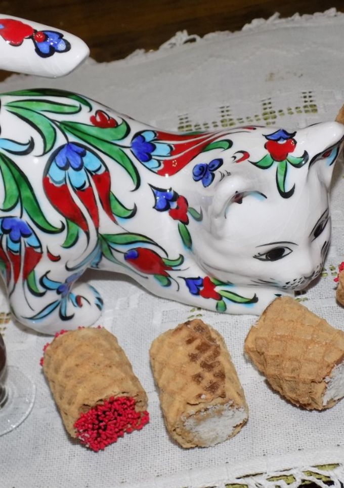 Una foto de Cañoncitos con dulce de leche