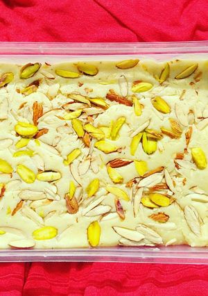 A picture of Milk powder burfi.