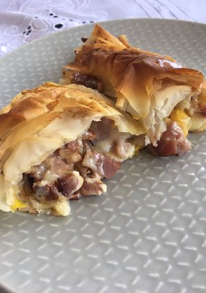 Maradékmentő kolbászos sonkás rétes recept fotója