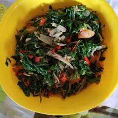 Tumis Daun Singkong রেসিপির প্রধান ছবি