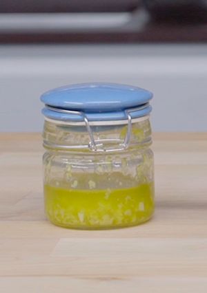 A picture of Orange vinaigrette.