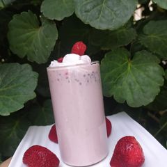 A picture of Strawberry Milkshake.