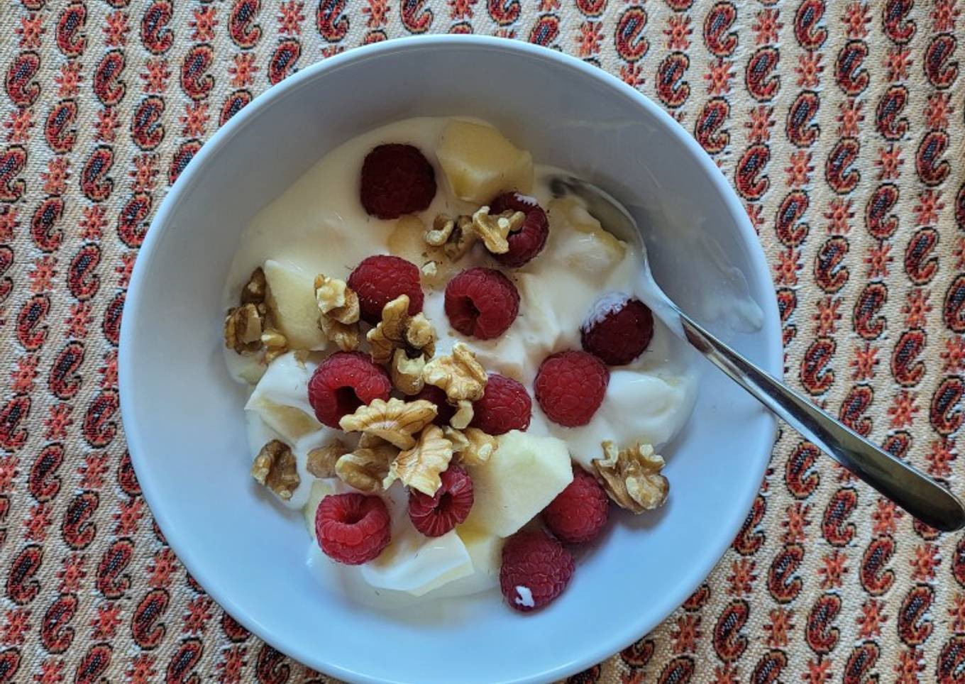 Desayuno o merienda saludable con kéfir