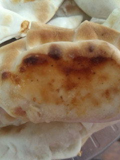 Una foto de Empanadas de jamón y queso súper rápidas y fáciles