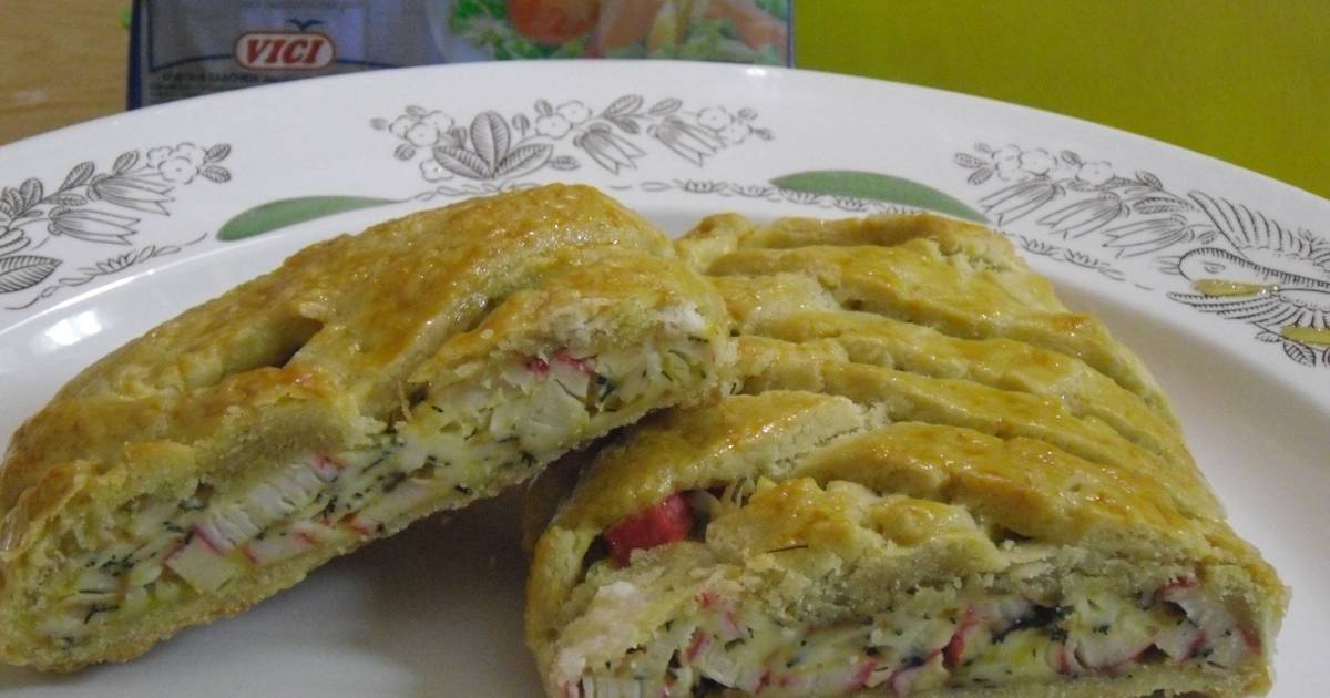 Рецепт пирога с крабовыми палочками и сыром