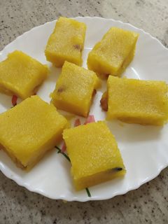 பைனாப்பிள் கேசரி (pineapple kesari recipe in Tamil) செய்முறை முக்கிய புகைப்படம்