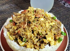 Una foto de Arroz Frito estilo chaufa