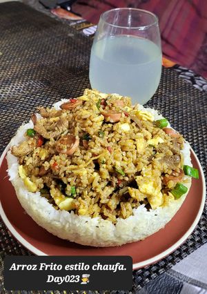 Una foto de Arroz Frito estilo chaufa