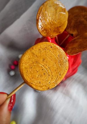 डालगोना केंडी (Dalgona candy recipe in hindi) रेसिपी मुख्य फोटो