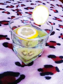 Foto resep Infused water Kiwi & Lemon