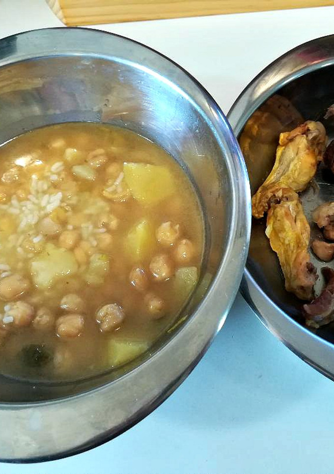 Una foto de Puchero andaluz a la antigua en olla express