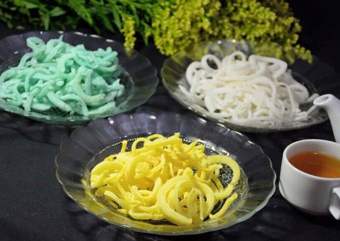 Món Mứt Dừa Cam Ngày Tết