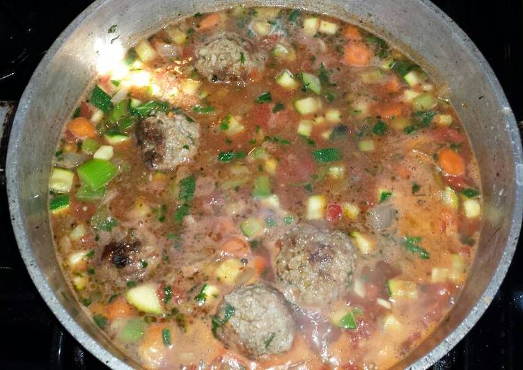 Recipe of Quick Albondigas (meatball soup)