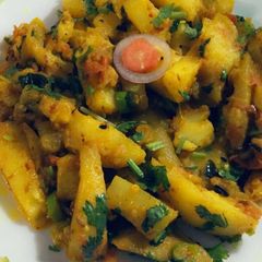 A picture of Allu baingan fry.