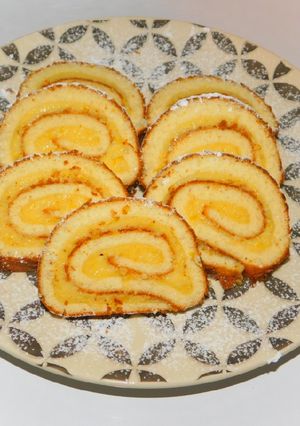 Une photo de Gateau roulé à la crème au citron