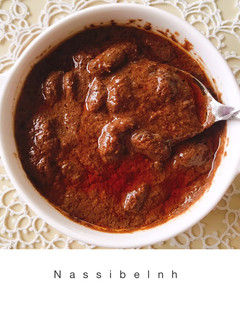 عکسی از دستور باقاله فسنجون (باقالی فسنجون) یا دروغگو