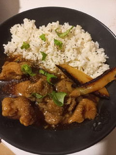 Una foto de Cerdo teriyaki 🥣