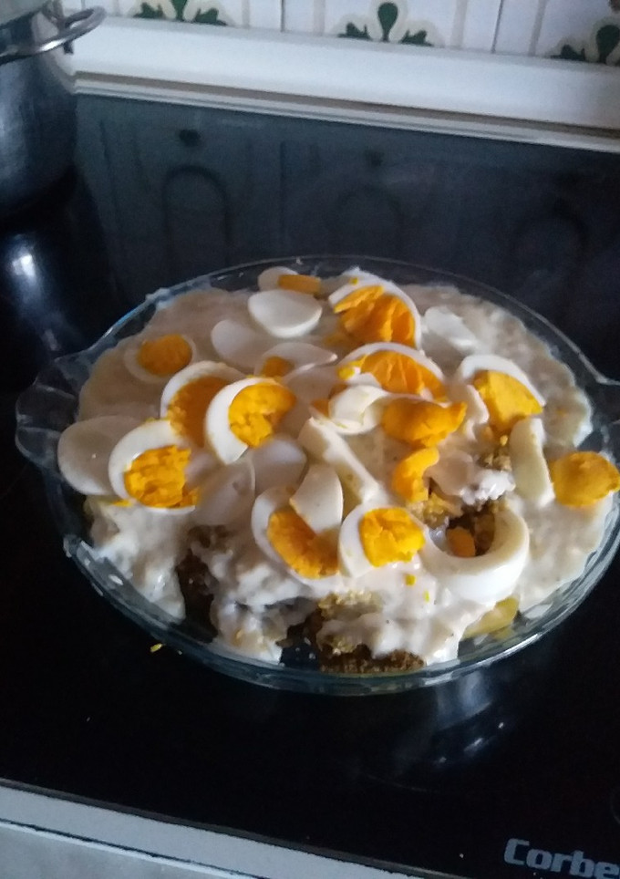 Una foto de Brócoli con salsa bechamel con huevos cocidos por el chef David