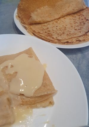 Glutén-,tojás-,tejmentes palacsintatészta recept fotója