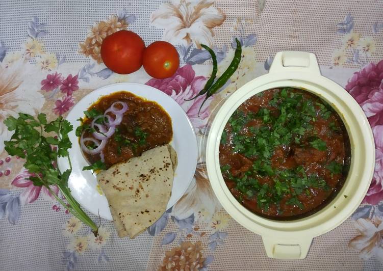 Sunday Fresh Tomato Mutton Curry