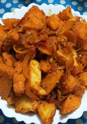 સેઝવાન ફ્રાય ઇડલી (Schezwan Fry Idli Recipe In Gujarati) રેસીપી મુખ્ય ફોટો