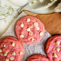 A picture of Pink White Chocolate Chip Cookies.