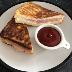 A picture of Gypsy toast sandwich 🥪.