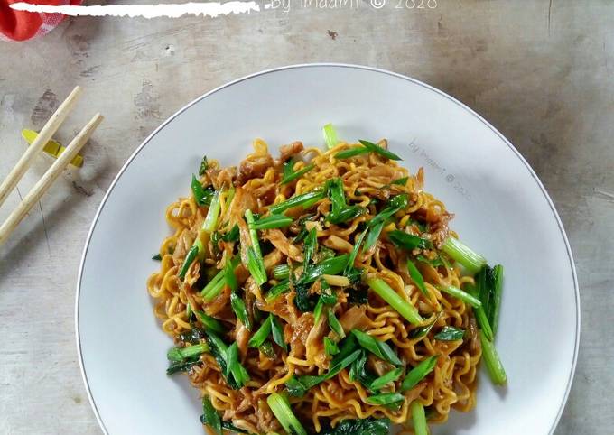 Mie Goreng Jamur Pedas