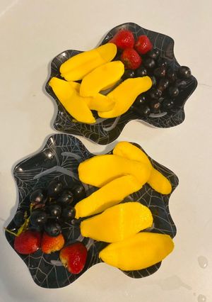 A picture of Summer snacks.