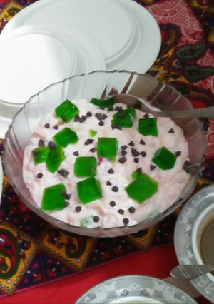 A picture of Creamy Fruity Trifle😃😃.