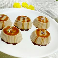 A picture of Agar Agar dates pudding.